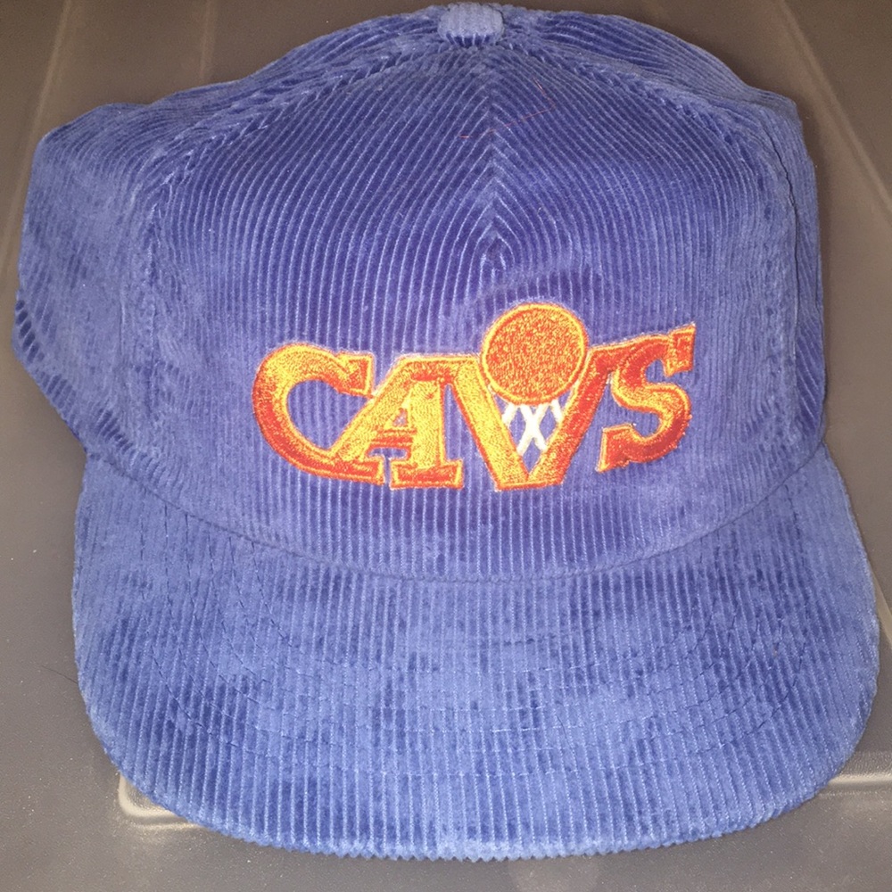 Used Retro NBA Cavs hat